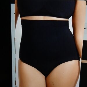 12 Empetua High Waisted Shaper Panty
